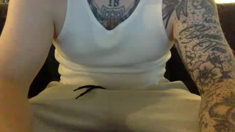 Snapshot of jamesbuilt chatting on 02.19.25 jamesbuilt online show from 02.19.25