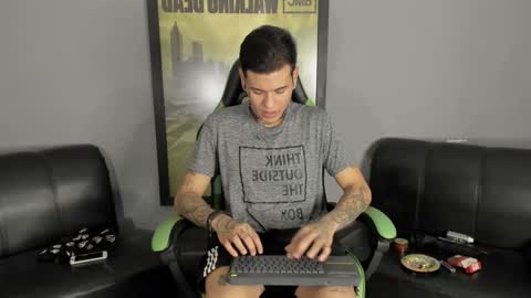 Jamesinked  online show from 12.08.24