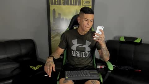 Jamesinked  online show from 12.21.24