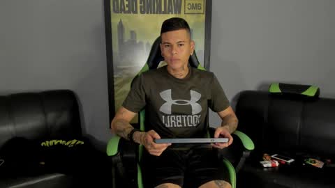 Jamesinked  online show from 12.21.24