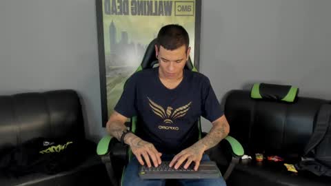 Jamesinked  online show from 01.11.25