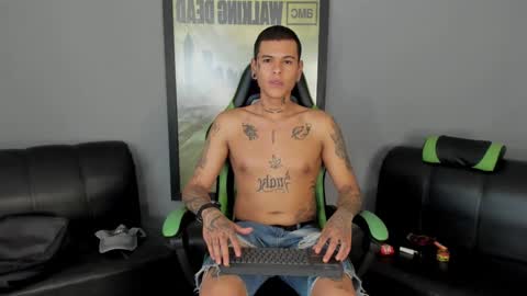 Jamesinked  online show from 01.15.25