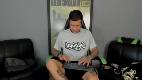 Jamesinked  online show from 01.31.25