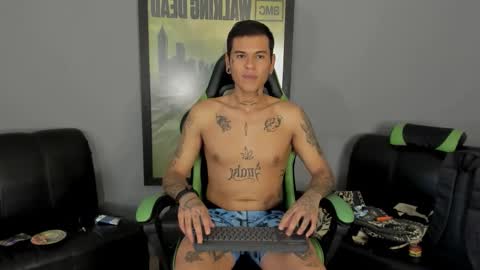 Jamesinked  online show from 02.06.25