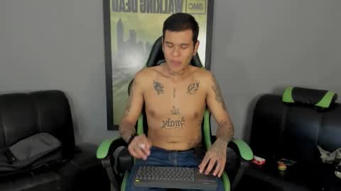 Jamesinked  online show from 02.07.25