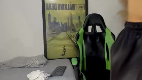 Jamesinked  online show from 01.08.26