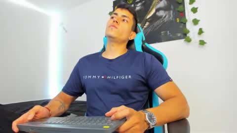 Jamess hott online show from 01.17.25