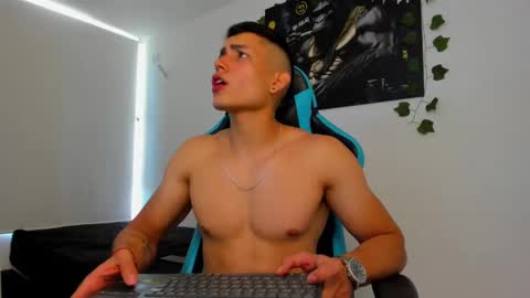 Jamess hott online show from 01.30.25