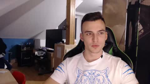 jamesss11158699 online show from 01.19.25