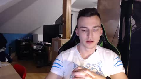 jamesss11158699 online show from 01.19.25