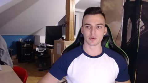 jamesss11158699 online show from 01.20.25