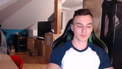 jamesss11158699 online show from 01.20.25