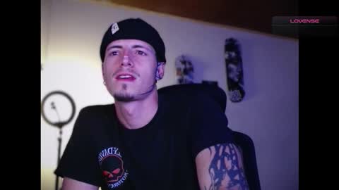 jamesss____ online show from 11.30.25