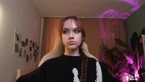 jamie_chung online show from 04.08.26