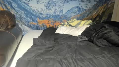 Snapshot of jamiejordan93 chatting on 12.13.24 OF - Jamiejordans online show from 12.13.24