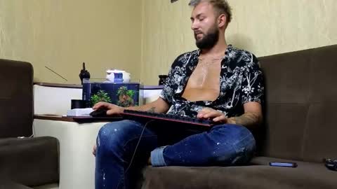 Robbie online show from 09.12.25