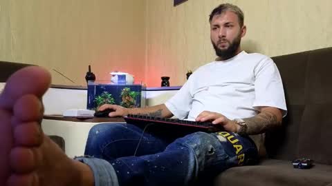 Robbie online show from 09.12.25