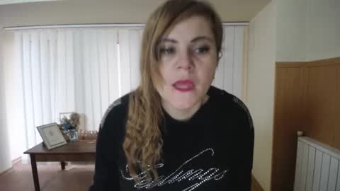 janaloveli online show from 12.17.24