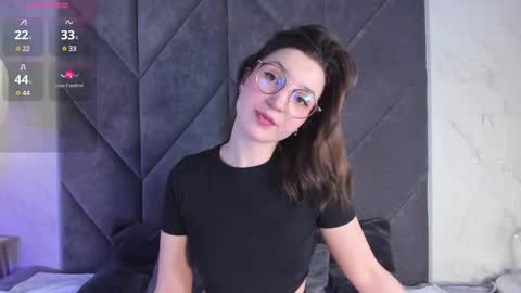 Snapshot of jane_pearl chatting on 03.11.25 Jane online show from 03.11.25