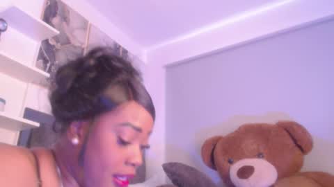 Snapshot of janeebony_ chatting on 11.06.25 Jane online show from 11.06.25