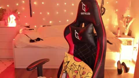 Snapshot of janegrey11 chatting on 02.27.25 Jane online show from 02.27.25