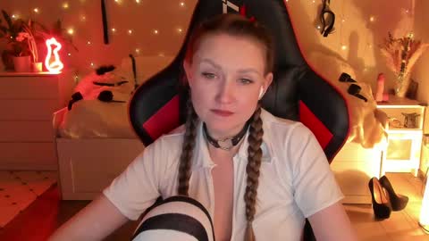 Snapshot of janegrey11 chatting on 03.07.25 Jane online show from 03.07.25