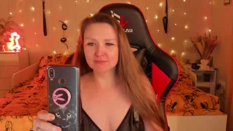 Snapshot of janegrey11 chatting on 10.18.25 Jane online show from 10.18.25