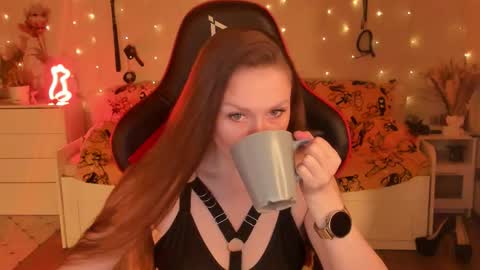 Snapshot of janegrey11 chatting on 12.14.25 Jane online show from 12.14.25