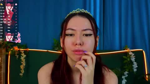 Snapshot of janet_yong chatting on 11.17.25 Jenifer online show from 11.17.25