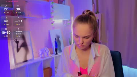 Hi Im Alice and here youll find something online show from 10.24.25