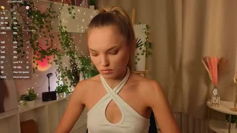 Hi Im Alice and here youll find something online show from 11.13.25