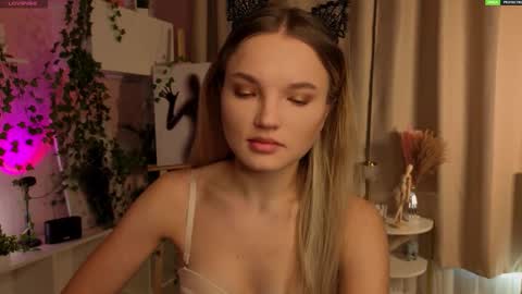 Hi Im Alice and here youll find something online show from 12.15.25