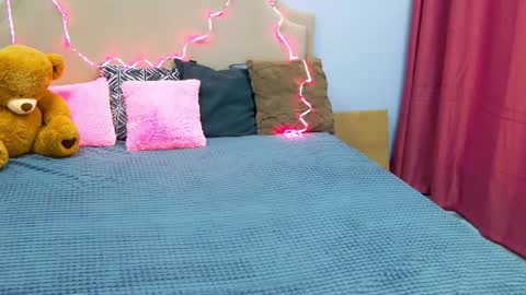 janicerivera online show from 04.15.26