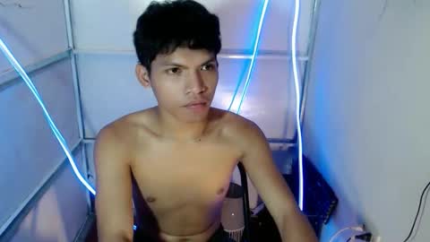 janlloyd04 online show from 03.30.26