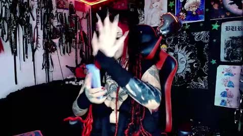      online show from 12.03.25