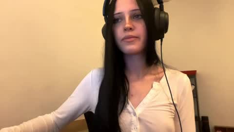 Lily online show from 06.05.26