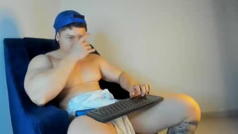 Snapshot of jared_scott_ chatting on 10.31.25 Jared  online show from 10.31.25