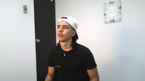 Snapshot of jash_7 chatting on 10.14.25 jash online show from 10.14.25