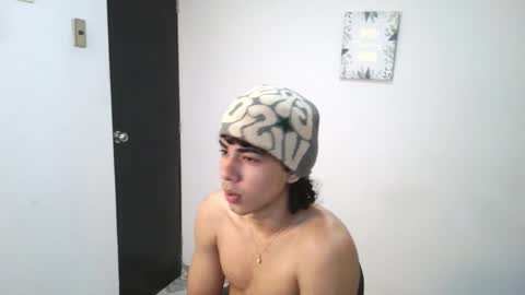 Snapshot of jash_7 chatting on 11.14.25 jash online show from 11.14.25