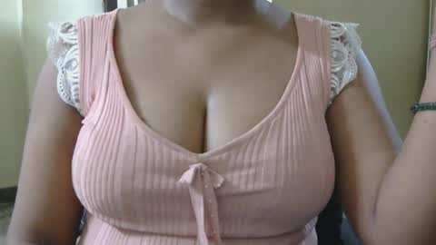 Snapshot of jasmeen_love143 chatting on 07.03.26 jasmeen online show from 07.03.26