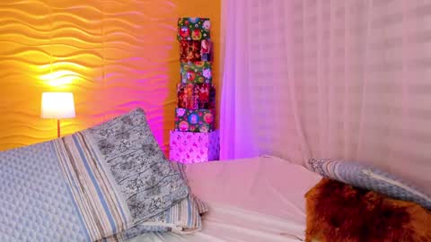 Snapshot of jasmiinevans chatting on 12.21.24 Jasmin Evans online show from 12.21.24