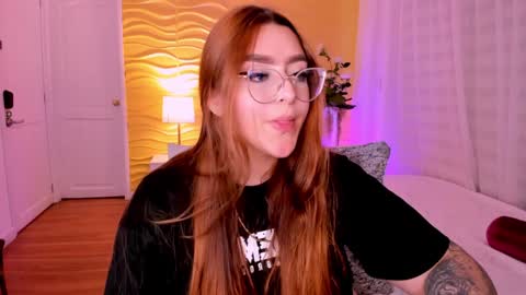 Snapshot of jasmiinevans chatting on 12.26.24 Jasmin Evans online show from 12.26.24