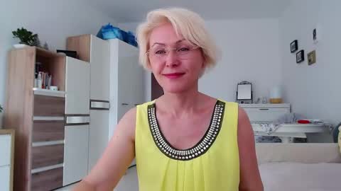 Jasmin room for people 40 online show from 04.17.26