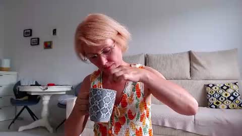 Snapshot of jasmin18v chatting on 07.01.26 Jasmin room for people 40 online show from 07.01.26