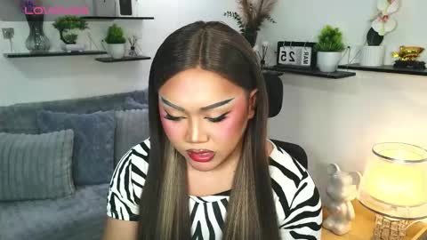 Jasmine Brandy online show from 03.25.26