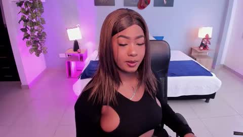 Snapshot of jasminecampbell chatting on 12.13.25 Instagram jasminecampbell1 online show from 12.13.25