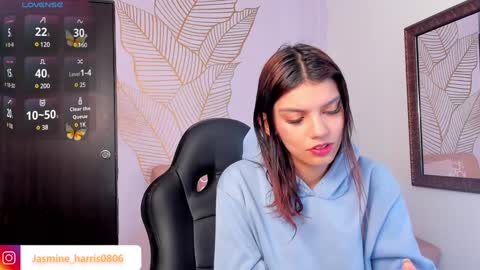 Snapshot of jasmineharris chatting on 12.18.24 jasmineharris online show from 12.18.24