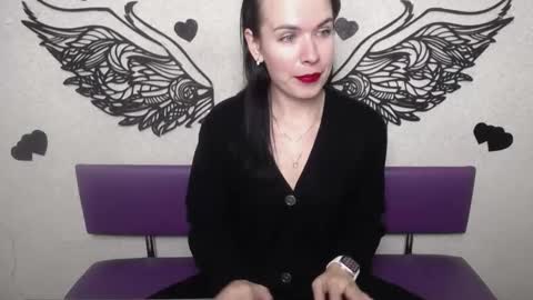 JasmineKouch online show from 10.13.25