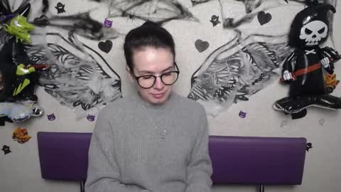 JasmineKouch online show from 10.22.25