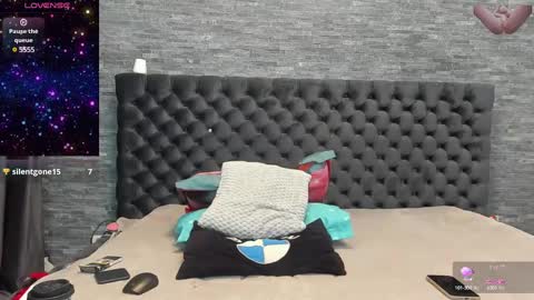 Snapshot of jasminporn chatting on 01.08.25 Queen Of Squirt online show from 01.08.25